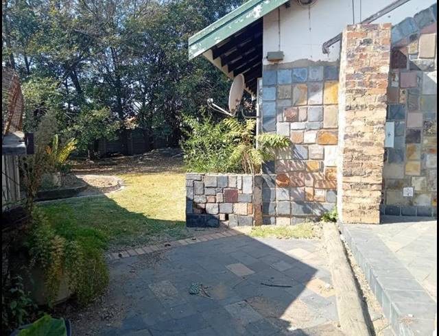 3 BEDROOM HOUSE FOR SALE IN DUVHA PARK